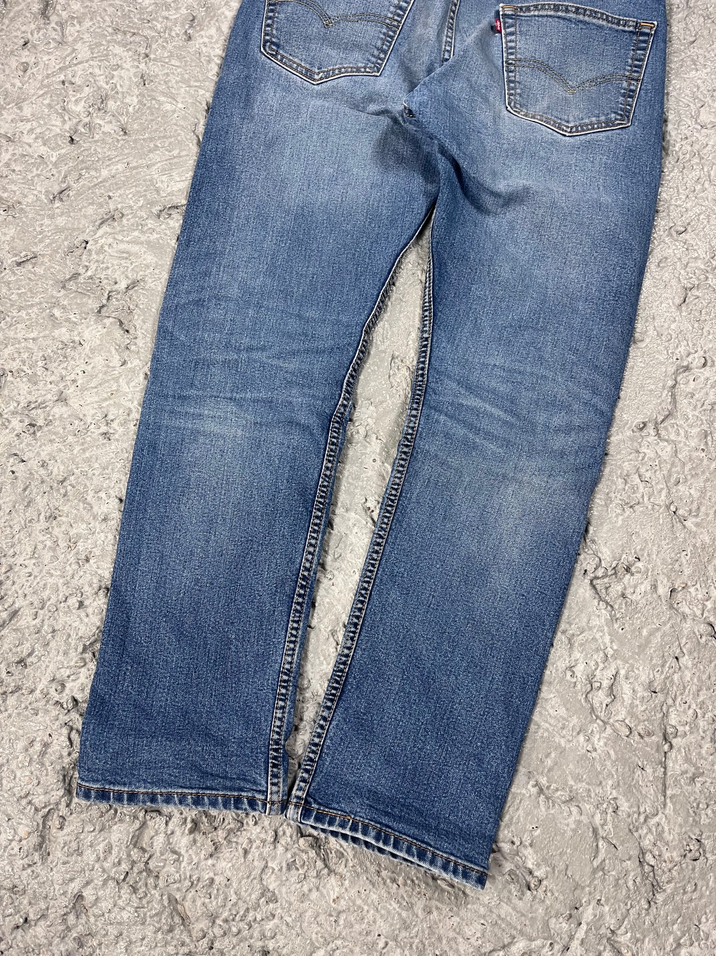 Levi’s 502 jeans