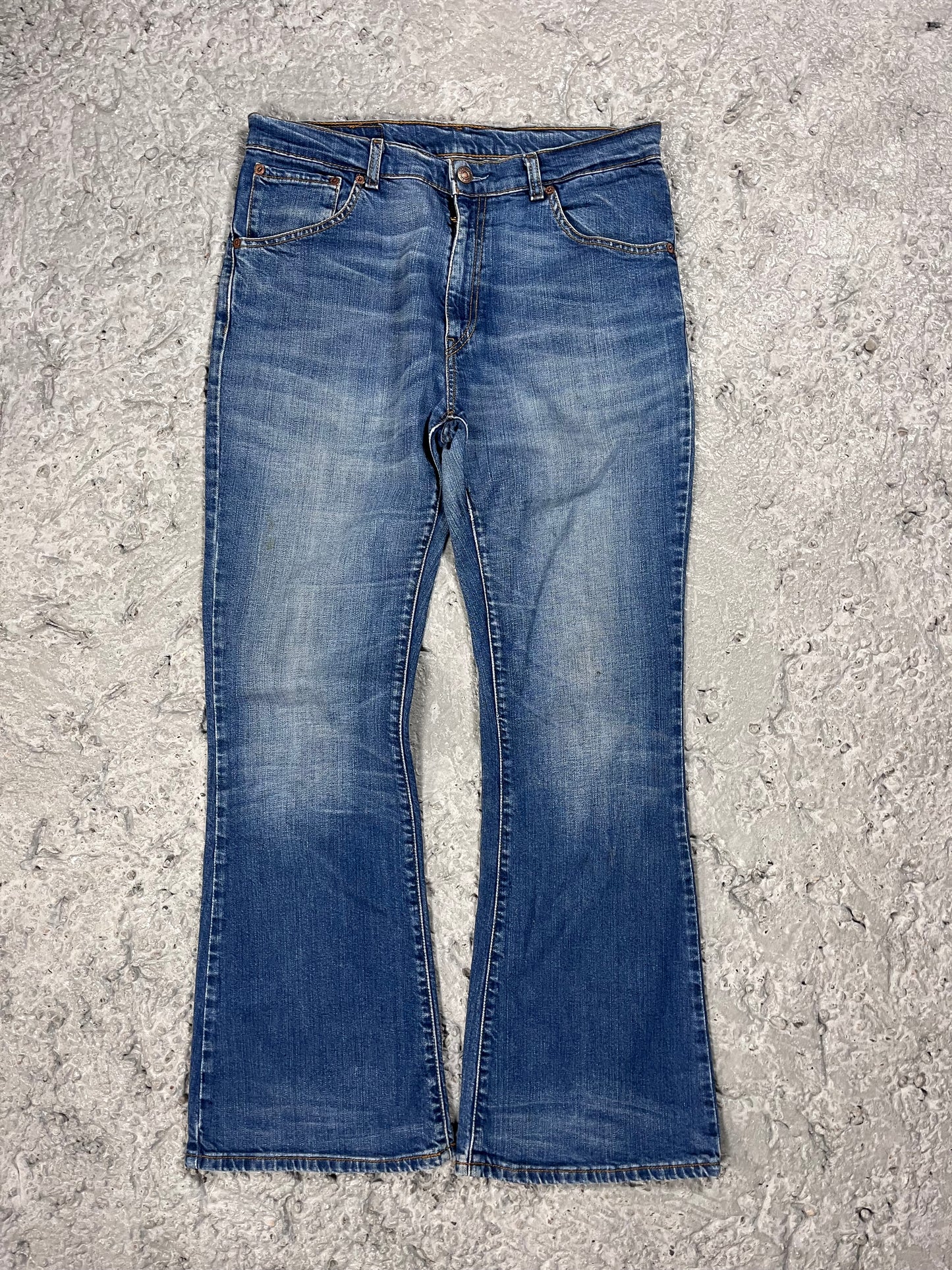 Levi’s 525 flared